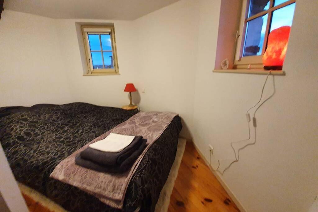 Appartement exceptionnel 4 étoiles hyper centre Albi 65 m2 au 4ème étage sans ascenseur avec une tour du 12ème siècle Esterno foto